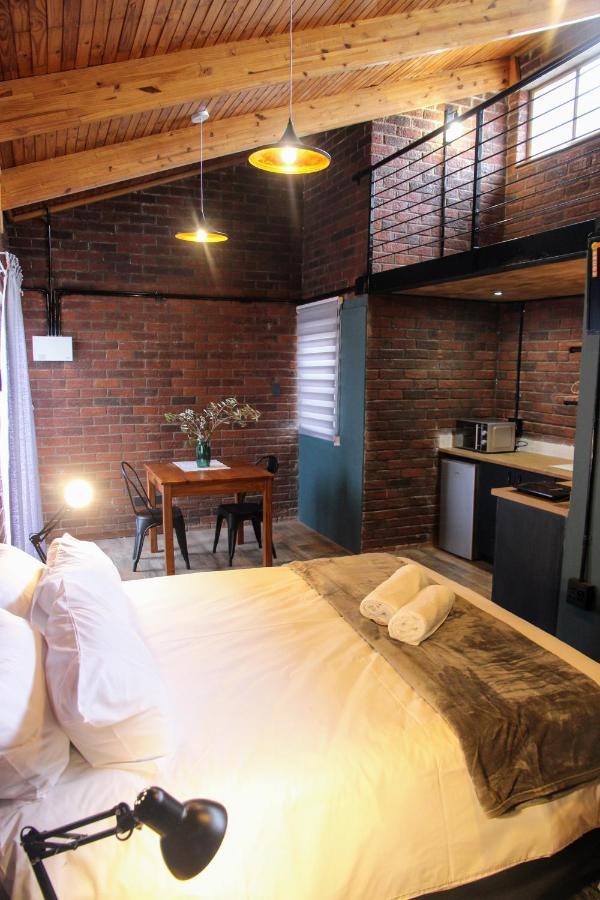 Nini'S Guest Units Bloemfontein Exterior foto